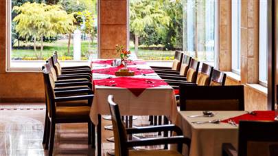 رستوران هتل پارسیان کوثر اصفهان رستوران هتل پارسیان کوثر اصفهان